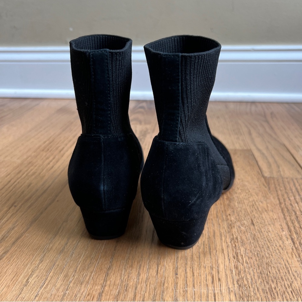 Eileen Fisher Muzy Pointed Knit Suede Ankle Booties Sz 7.5 - Picture 9 of 13